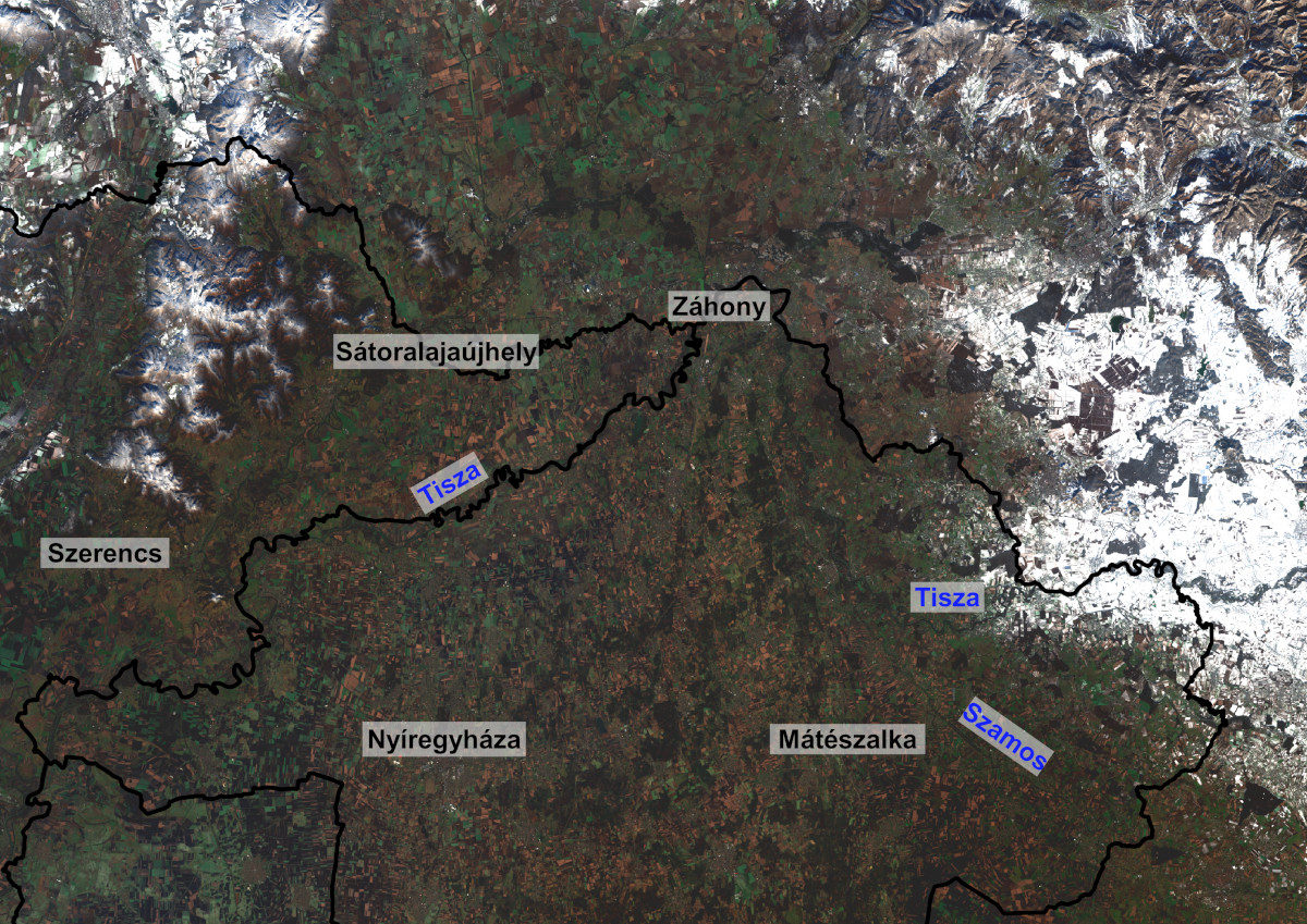 Magyarország észak-keleti része a 2020. december 2-i Sentinel–2A valós színes (felső kép) és hamis színes (alsó kép) űrfelvételen
